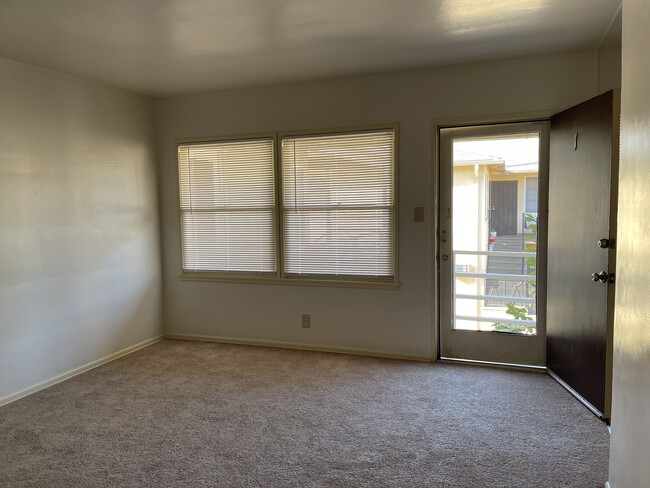 Building Photo - 970 Elden Ave