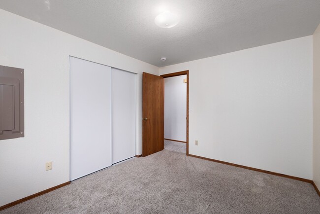 Building Photo - Charming 3-Bedroom Duplex Minutes from JBL...