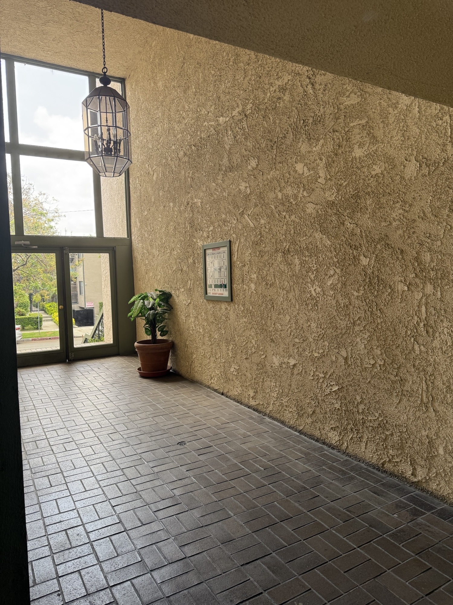 Building Photo - 409 Burchett St