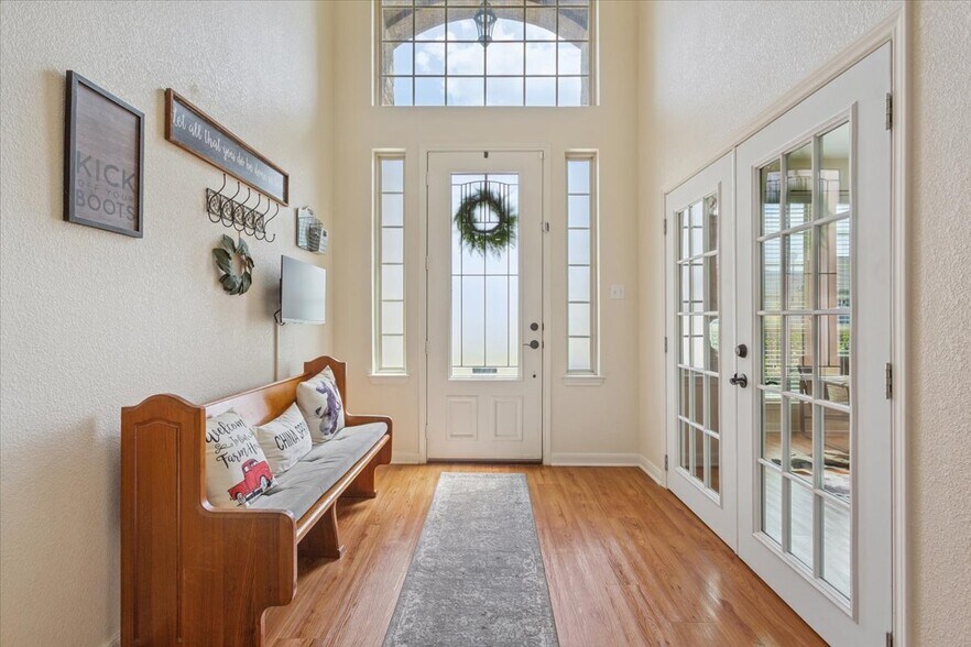 Building Photo - 10856 Burnham Dr