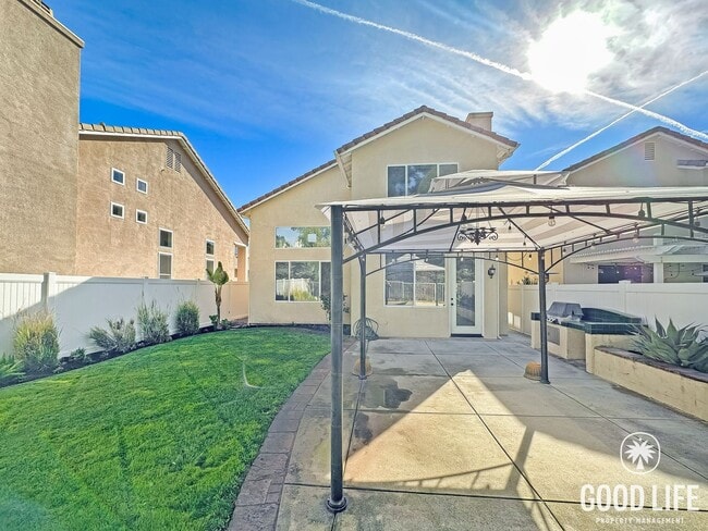 Building Photo - Foothill Ranch 3BR | Private Backyard, 2-Car Garage & Community Pool + Jacuzzi