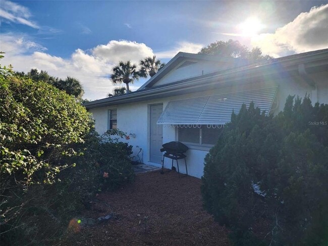 Building Photo - 1102 Halton Ct