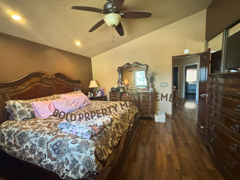 Building Photo - 3159 Doroteo Way