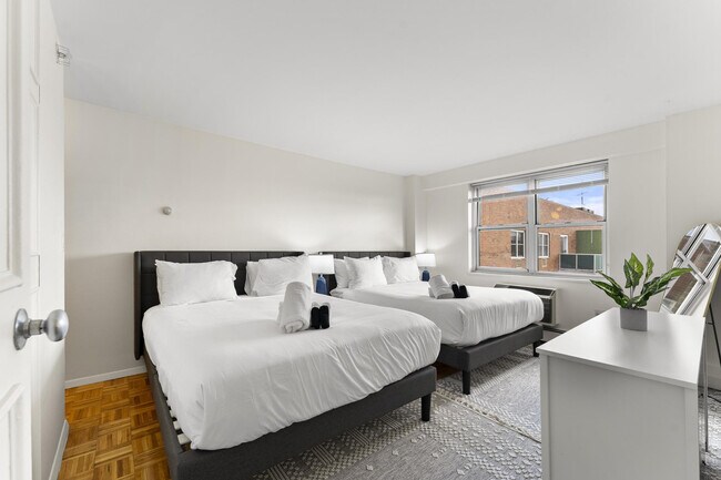 Building Photo - 175 Freeman St