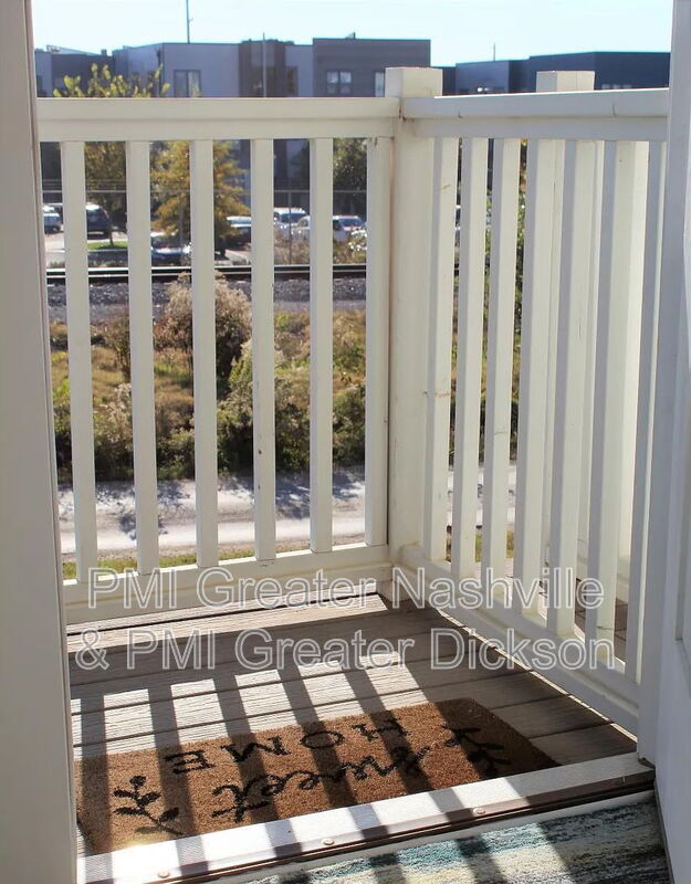 Building Photo - 1633 54th Ave N