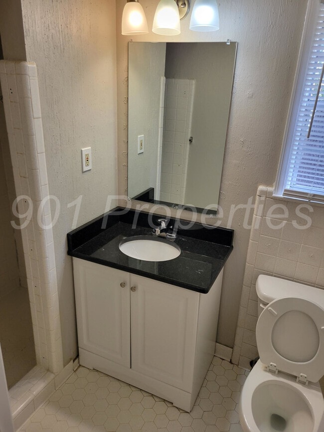 Building Photo - 5245 Braidwood Cove