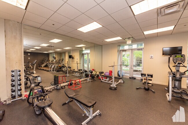 Building Photo - 700 N Larrabee St