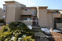 Building Photo - 1464 Bradley Dr