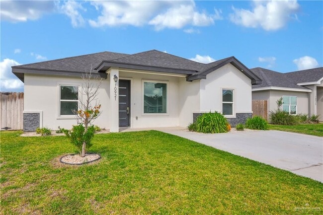 Primary Photo - 23 N Sugar Bear Dr