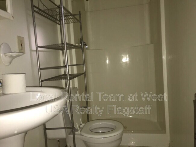 Building Photo - 683 Choctaw