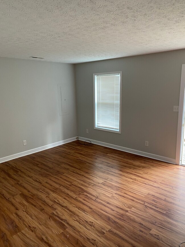 Building Photo - 61 Polk St