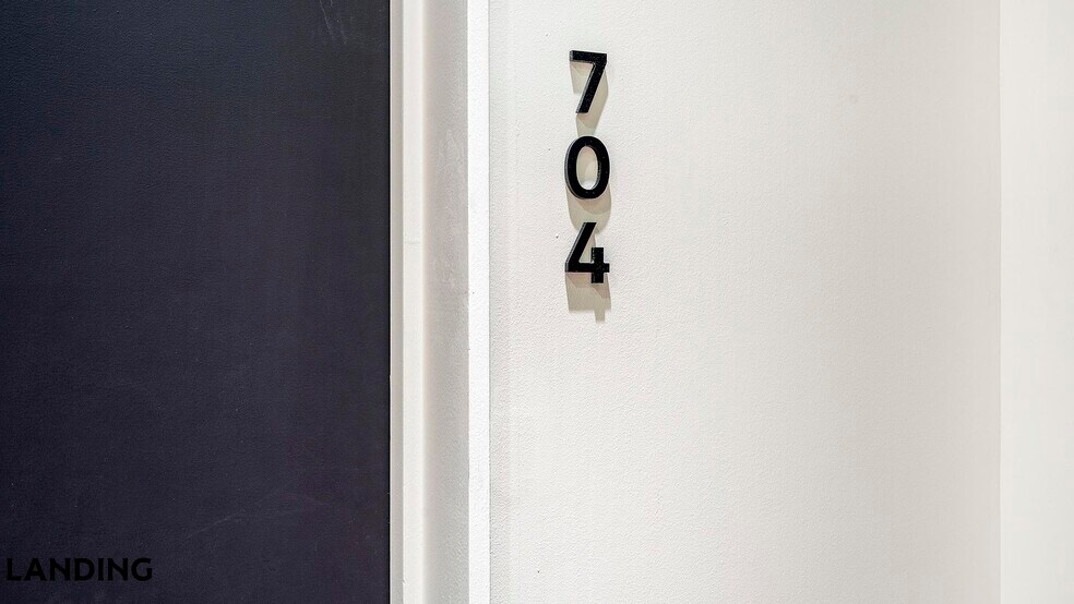 Building Photo - 143 E Commerce St