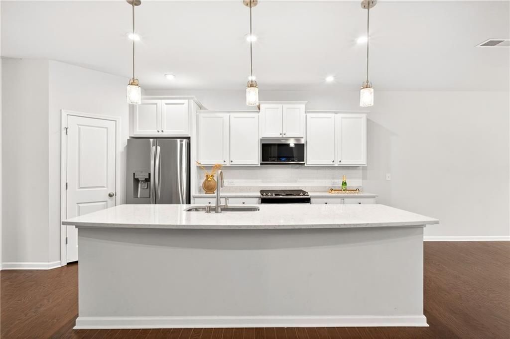Building Photo - 5377 Fountainhead Ln