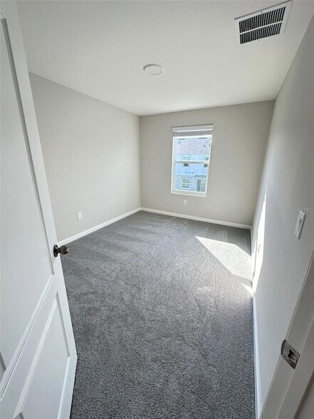Building Photo - 4998 Rain Shadow Dr