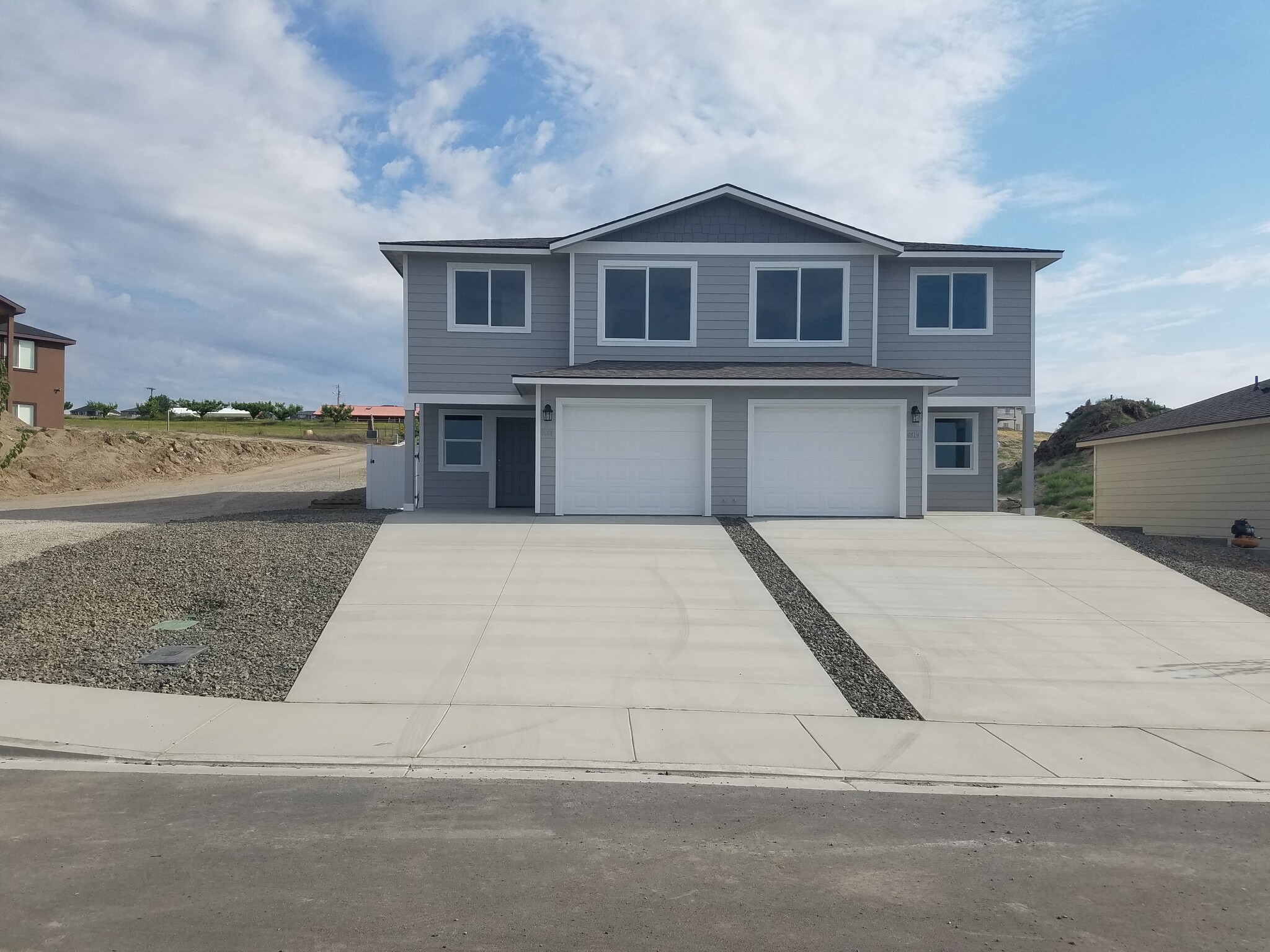 Building Photo - 6905 Sully Ln