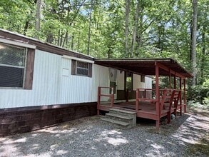 Building Photo - Affordable 3BR Home in Peaceful Hicks Lake Community