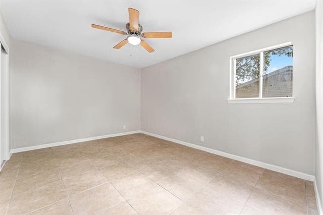 Building Photo - 916 McCurry Ave