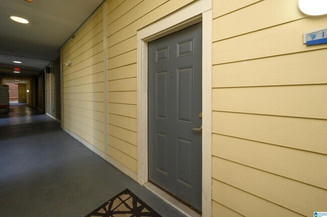 Building Photo - 2020 5th Ave S