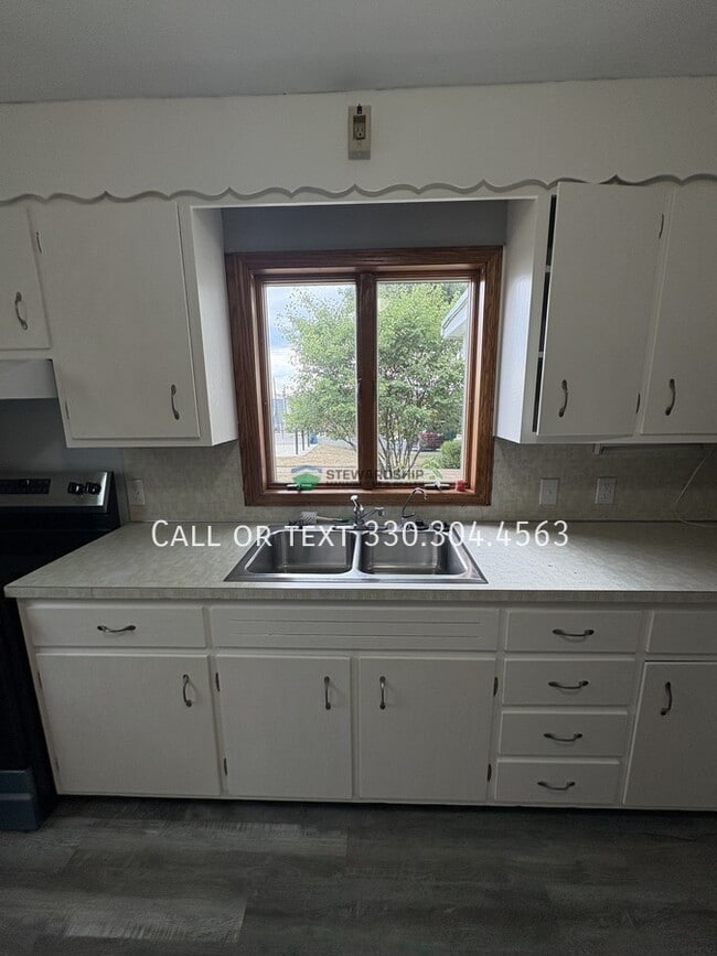 Building Photo - 2769 Carlisle Ct