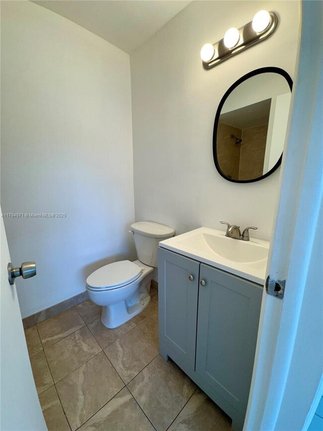 Building Photo - 2495 SW 82nd Ave