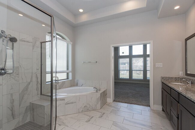 Building Photo - 12607 Pine Savannah Ln