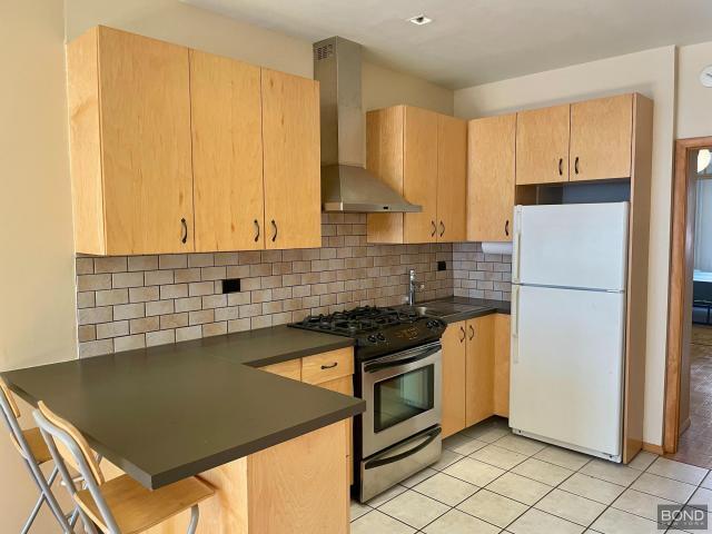 Primary Photo - 1 bedroom in Brooklyn NY 11222