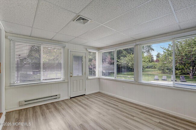 Building Photo - 125 Beechwood Ave