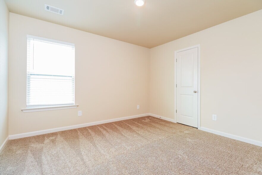 Building Photo - 416 Vermeer Ct
