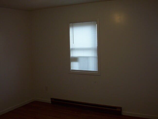 Building Photo - 56 Cochecton Rd