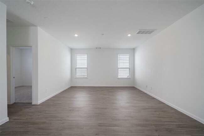 Building Photo - 5703 Finely Run St