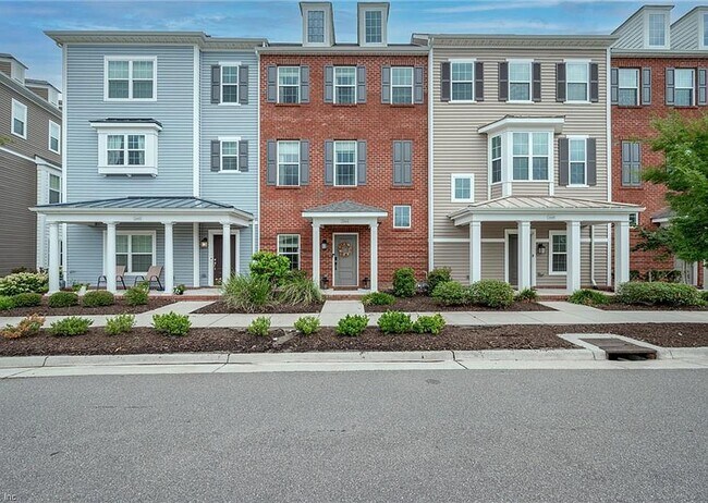 Primary Photo - 1664 Beckenham Wy