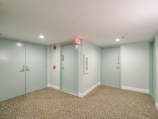 Building Photo - 2700 N Hwy A1A