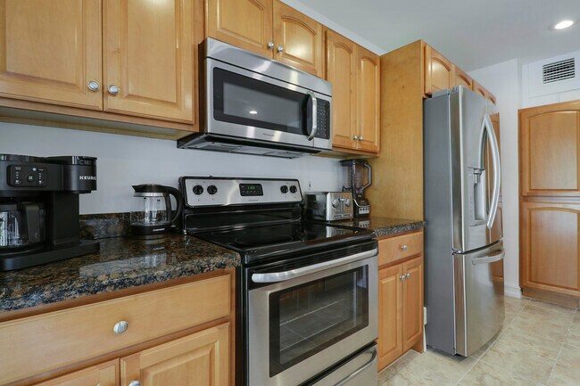 Building Photo - 606 Brackenwood Cove