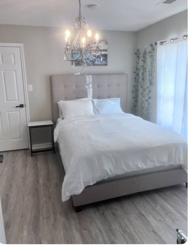 Beautiful Bedroom - 4710 Laural Oak Dr