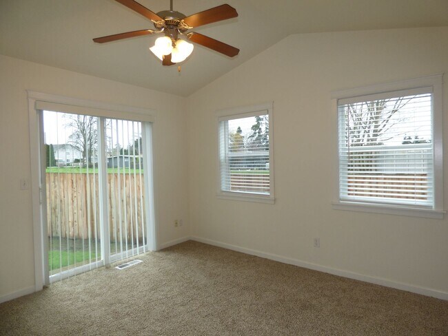 Building Photo - 3536-3538 Fisher Ct NE Salem, OR 97305