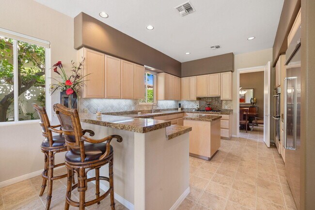 Building Photo - 48145 Paso Tiempo Ln