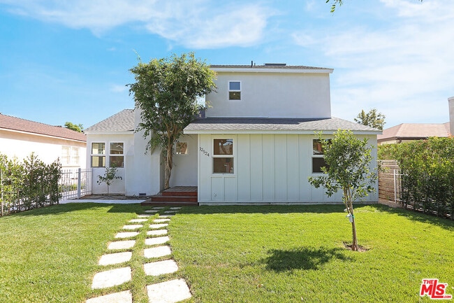 Building Photo - 12524 Woodbine St