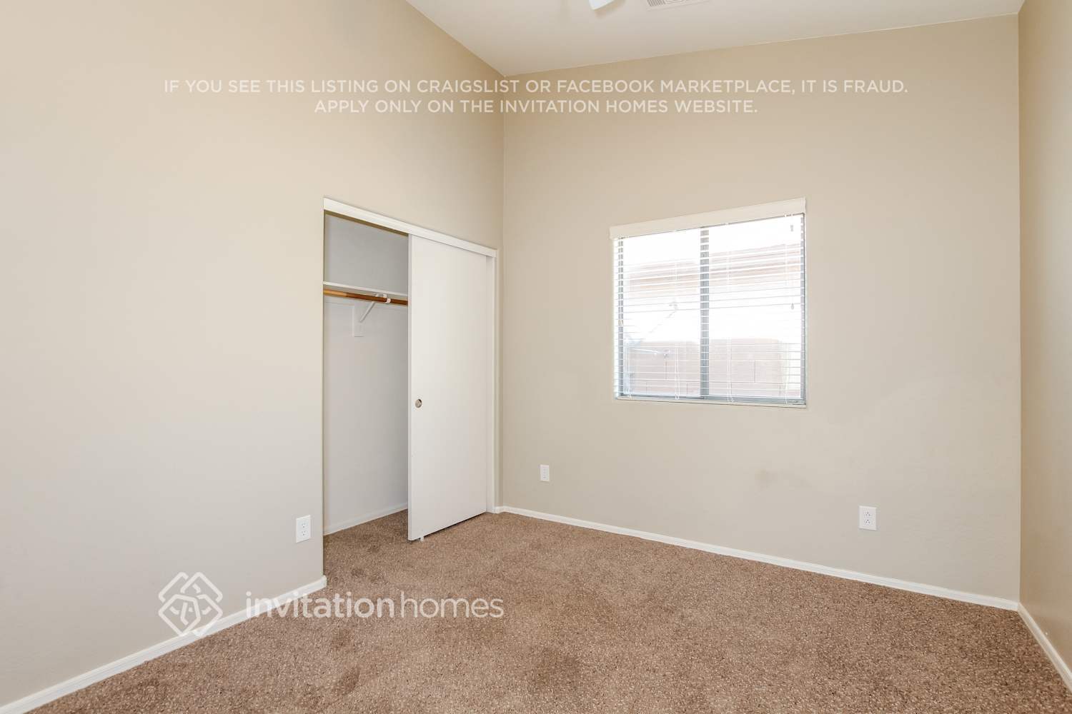 Building Photo - 2628 W Tamarisk Ave