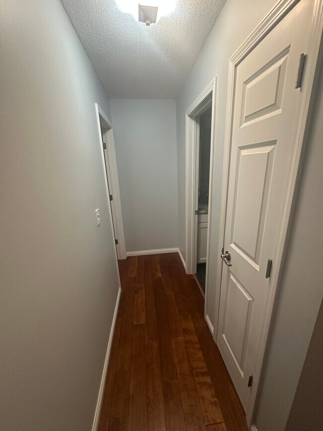 Building Photo - 4380 Brookside Ct