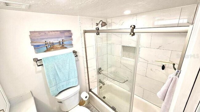Building Photo - 1255 Tarpon Center Dr