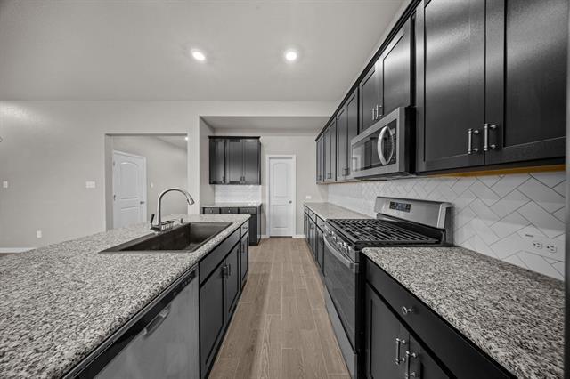 Building Photo - 2611 Fieldcrest Ln.