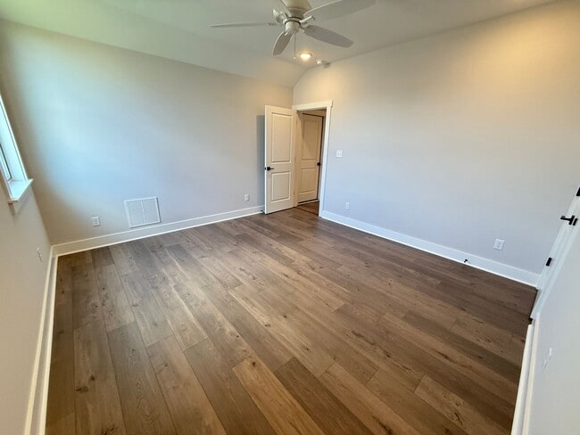 Building Photo - 4BR/3.5BA Home For Rent