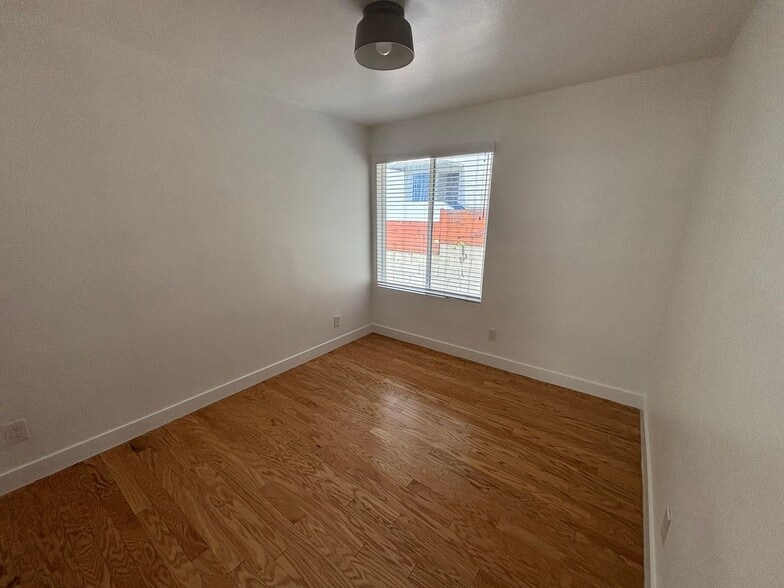 Building Photo - 3232 Verdugo Rd