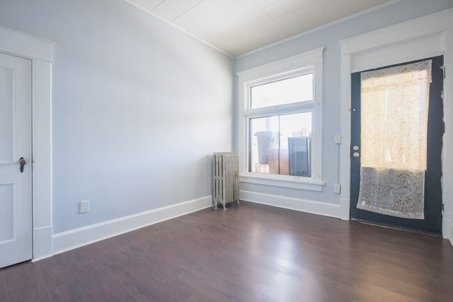 Building Photo - 1009 12th St NW