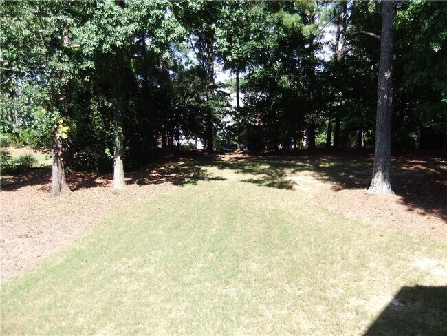 Building Photo - 5060 Gallatree Ln