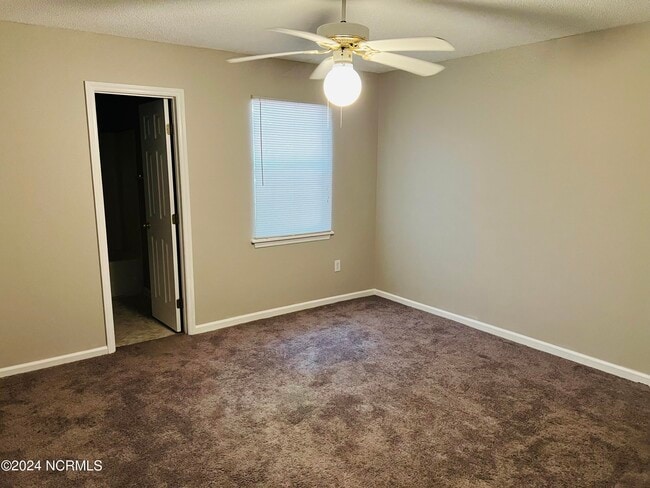 Building Photo - 1810 Summerhaven Dr