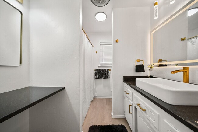 Building Photo - 5800 NW 45th St