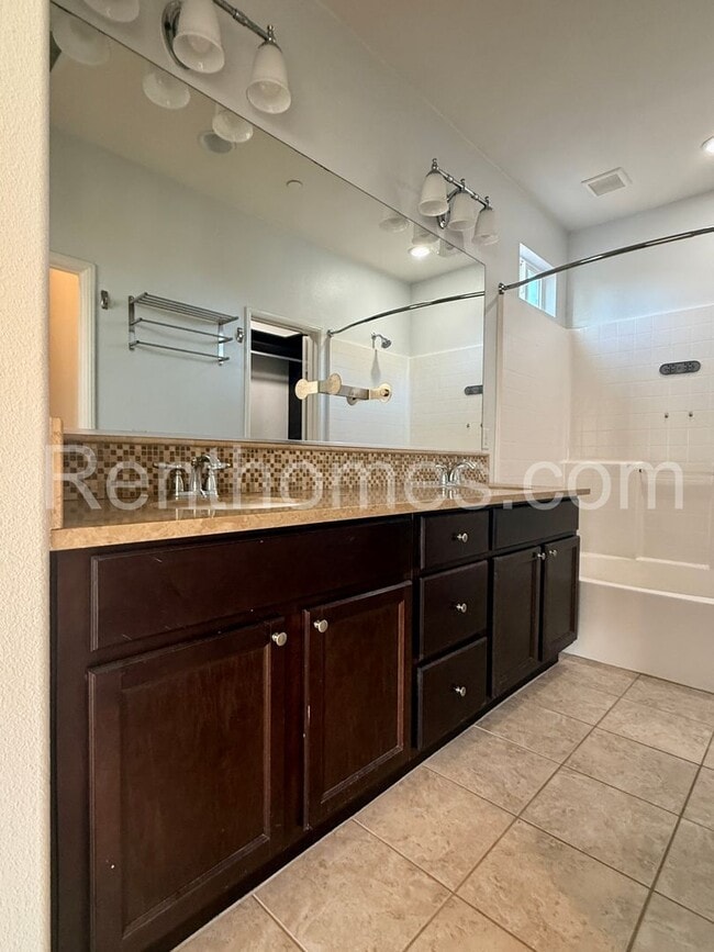 Building Photo - 5080 Tranquil Way