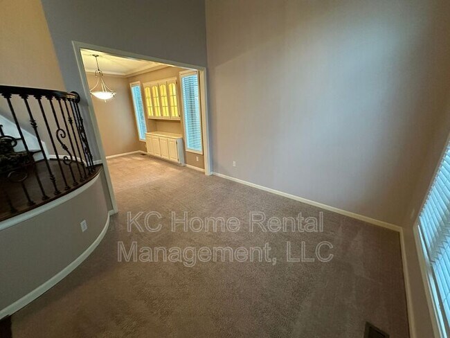 Building Photo - 11308 143rd Ter