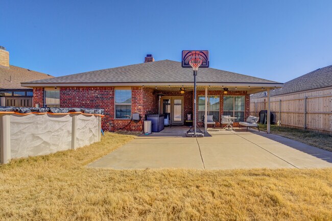 Building Photo - 9310 Ross Avenue